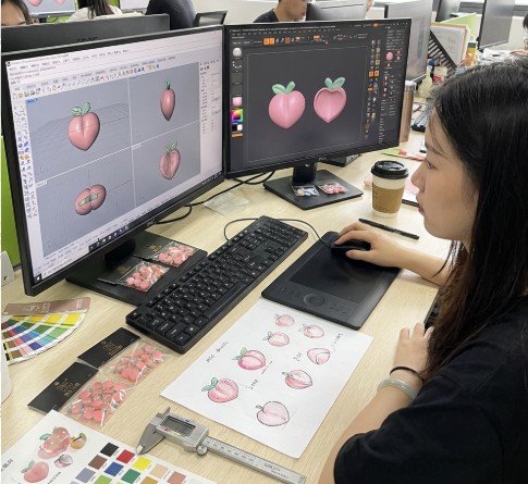 レジンパーツの3D設計と精密金型製作の现场风景